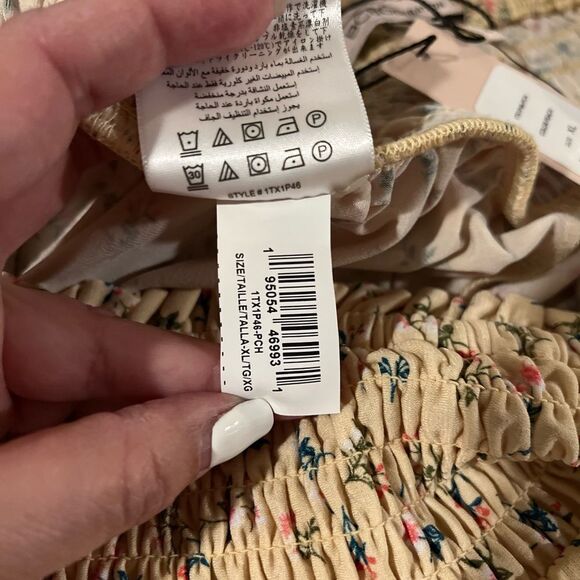 BCBGENERATION Smocked Waist Shorts In Peach - Picture 6 of 8